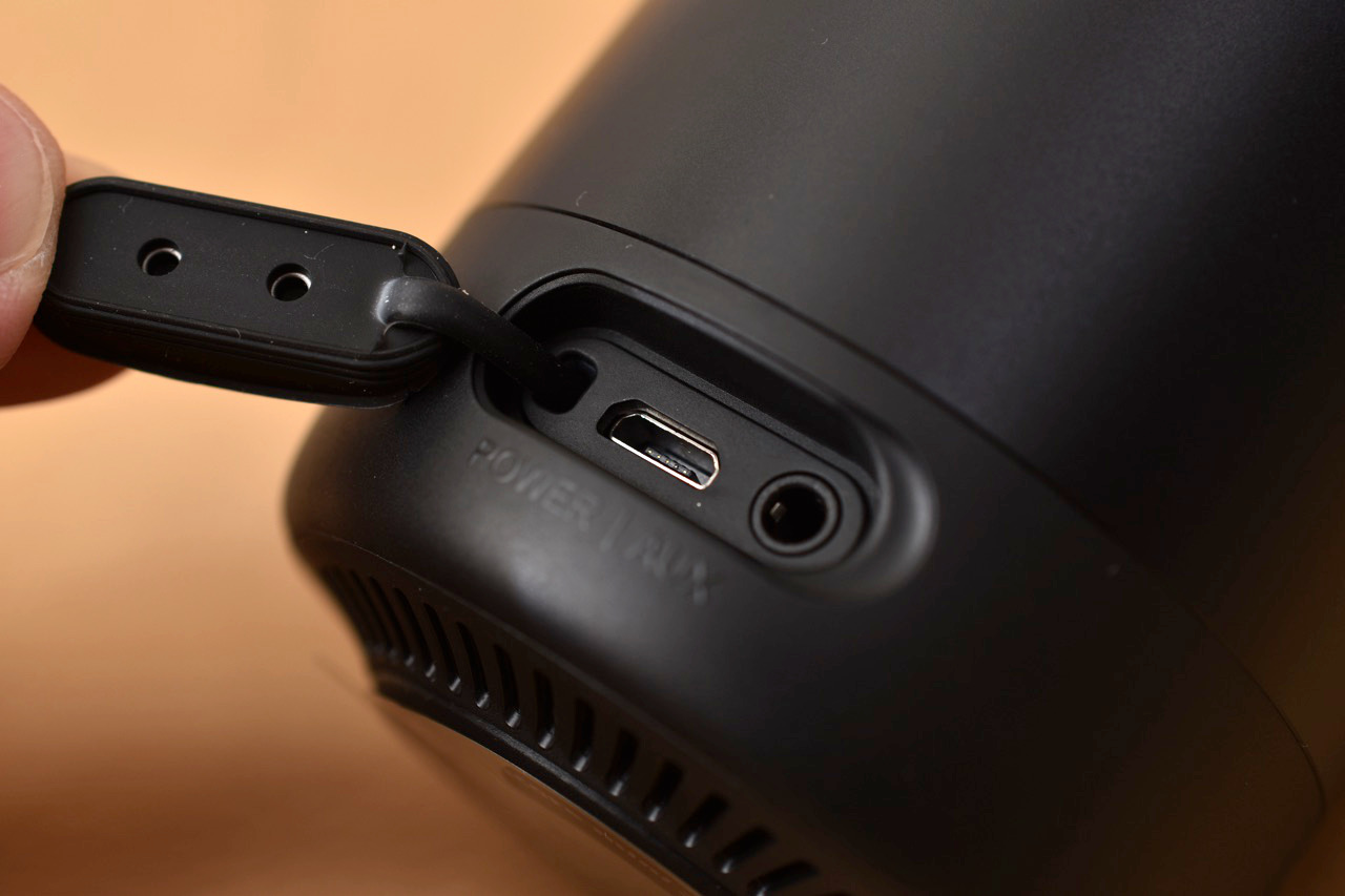 Anker Soundcore Mini 3 Pro Portable Bluetooth Speaker